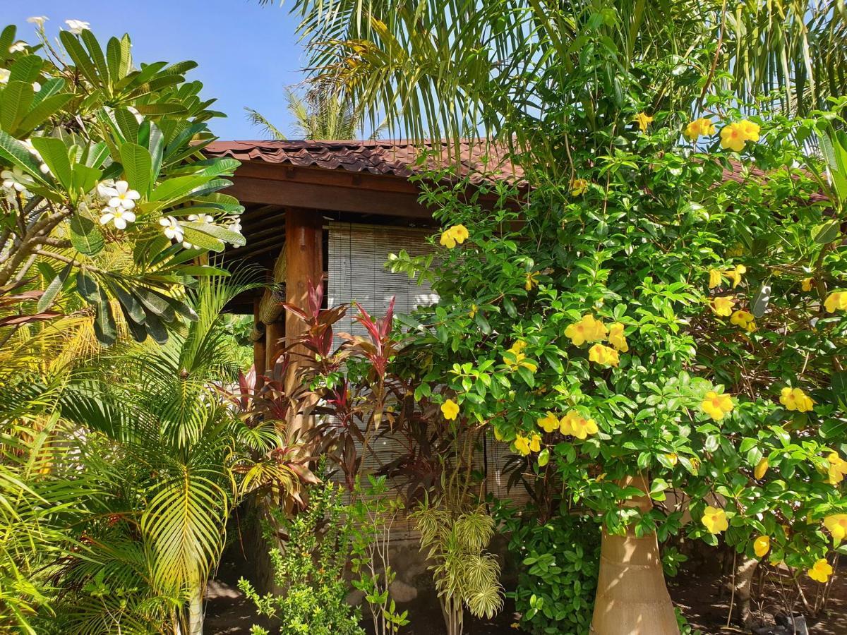 Waiara Village Guesthouse Maumere Kültér fotó